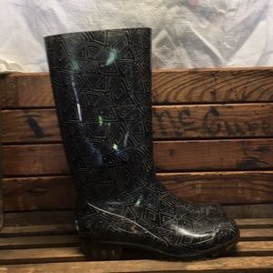TOMS Tribal Print Women’s Cabrilla Rain Boots